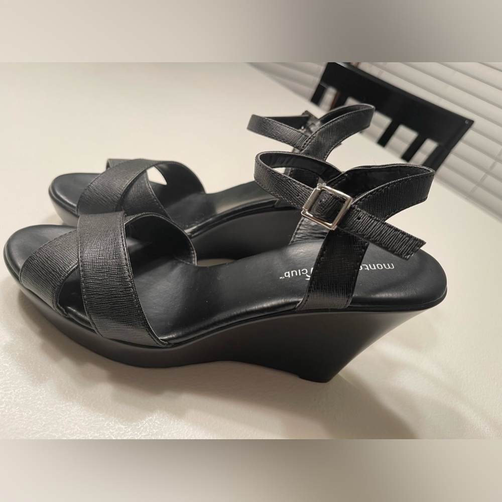 Black Women's Montego Bay Club Wedge Heels Size 8